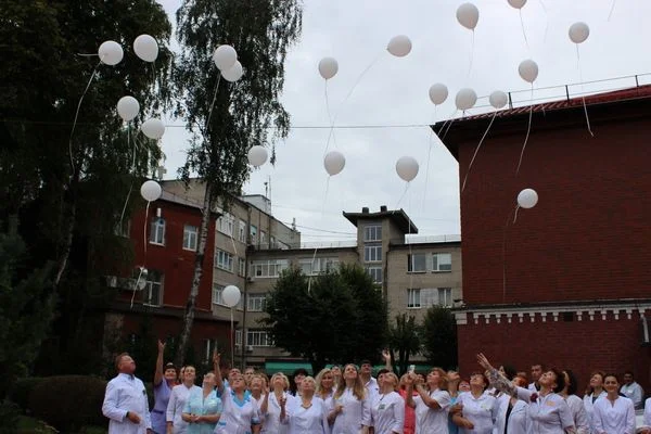 «В небеса поднимались ангелы…»