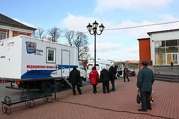 За три дня обследование на передвижном флюорографе прошли около ста шестидесяти жителей региона